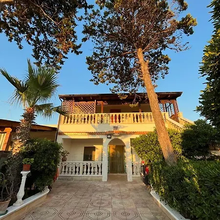 Casa Vacanze Perla Di Mare Punta Prosciutto Exterior photo