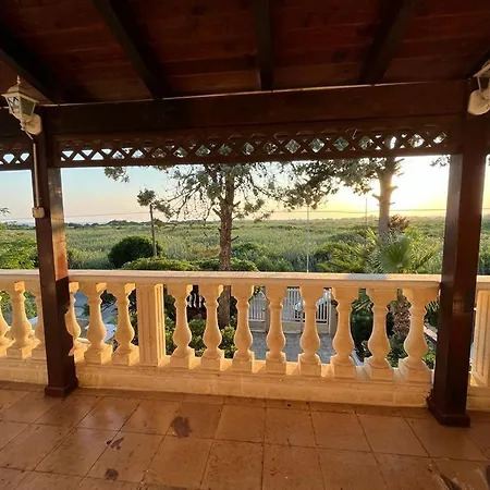 Casa Vacanze Perla Di Mare Punta Prosciutto Exterior photo